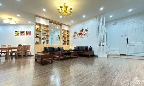 Bán nhà chung cư Cầu Giấy chính chủ 151m full nội thất