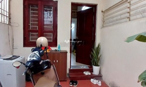 Bán đất tặng nhà 2 tầng Doãn Kế Thiện, CG, lô góc, sđ 45m. ngõ 3 gác